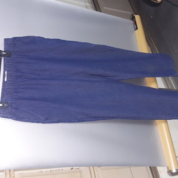 Turtle Bay Size L Stretch Top Jeans (SKU 101) - Picture 1 of 1